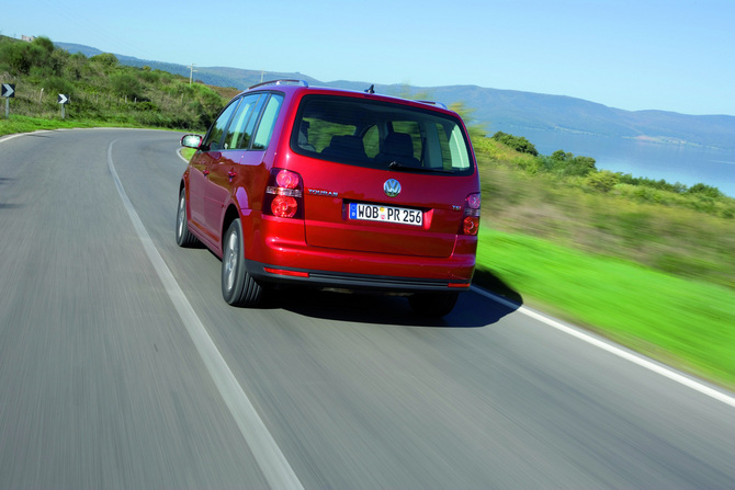 Volkswagen Touran 1.4I TSI 140cv Conceptline 5L. Volkswagen Touran 1.4I TSI 140cv Conceptline 5L.