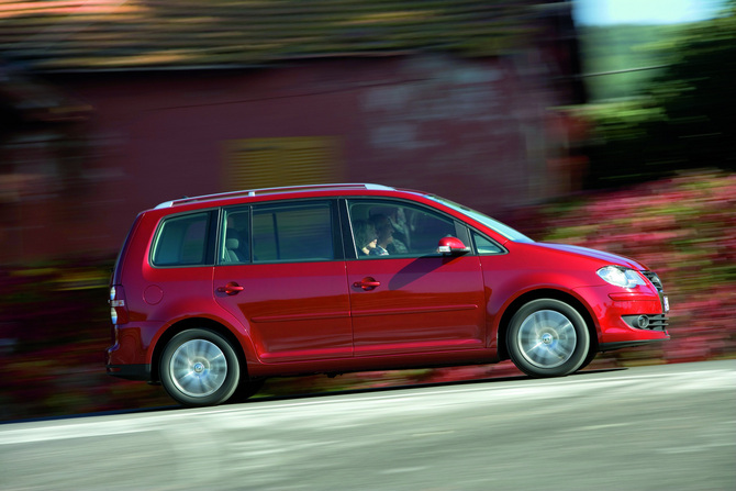 Volkswagen Touran 1.4I TSI 140cv Conceptline 5L. Volkswagen Touran 1.4I TSI 140cv Conceptline 5L.