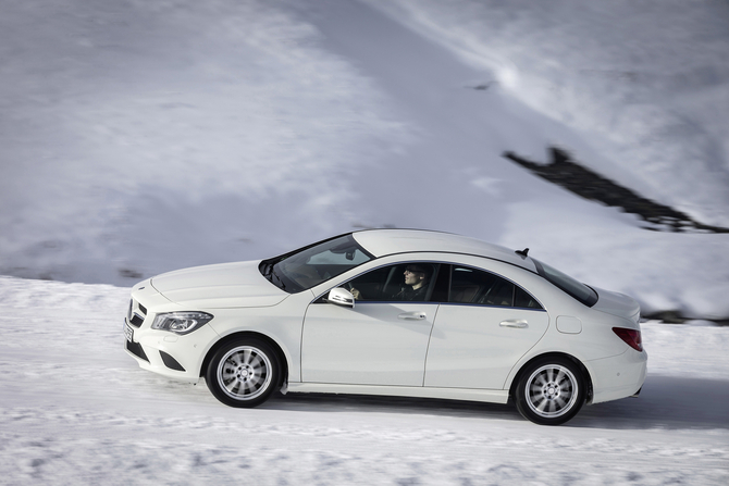 Mercedes-Benz CLA 200 CDI 4Matic Mercedes-Benz CLA 200 CDI 4Matic