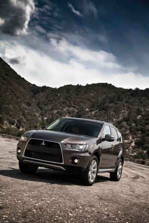 Mitsubishi Outlander XLS 2WD Mitsubishi Outlander XLS 2WD