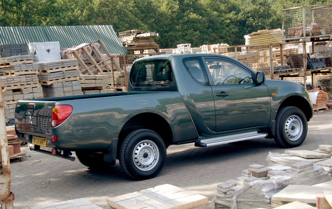 Mitsubishi L200 2.5 DI-D DbleCab 4Life LongBed Mitsubishi L200 2.5 DI-D DbleCab 4Life LongBed
