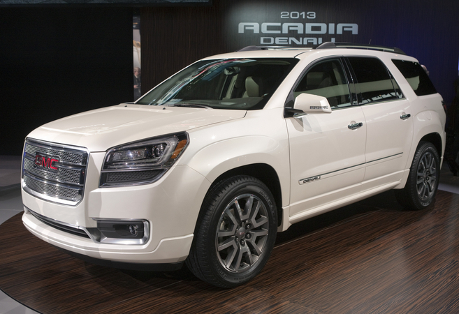 GMC Upgrades Acadia for 2013 with Revised Front GMC Upgrades Acadia for 2013 with Revised Front