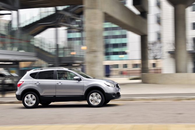Nissan Qashqai 1.6 117cv Stop&Start 4x2 Tekna Premium Nissan Qashqai 1.6 117cv Stop&Start 4x2 Tekna Premium