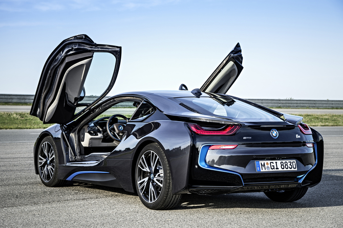 The i8 will be on sale by early 2014 The i8 will be on sale by early 2014