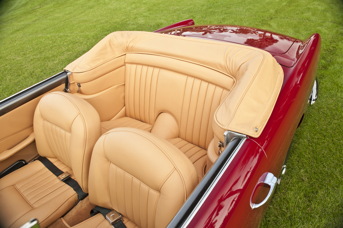 Aston Martin DB5 Vantage Convertible Aston Martin DB5 Vantage Convertible