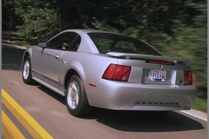 Ford Mustang V6 Automatic Ford Mustang V6 Automatic