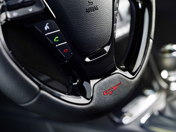 Kia vai revelar mais sobre as duas versões no Salão Automóvel de Genebra Kia vai revelar mais sobre as duas versões no Salão Automóvel de Genebra