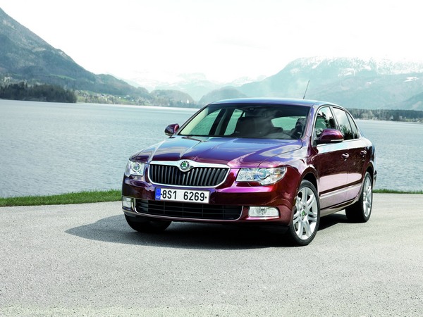 Skoda Superb 2.0I TDI CR 140hp DSG Elegance Skoda Superb 2.0I TDI CR 140hp DSG Elegance