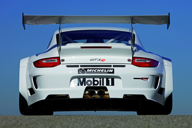 Porsche 911 GT3 R Porsche 911 GT3 R