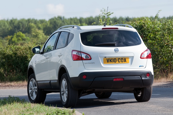 Nissan Qashqai 2.0dCi 4x4 Acenta AT Nissan Qashqai 2.0dCi 4x4 Acenta AT