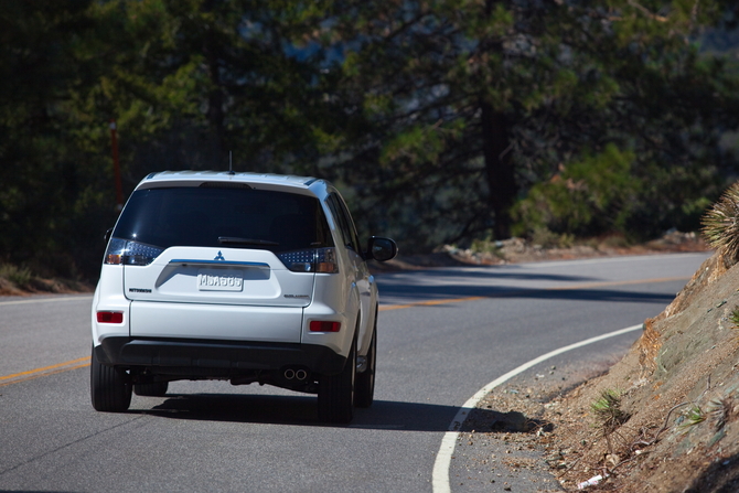 Mitsubishi Outlander GT S-AWC Mitsubishi Outlander GT S-AWC