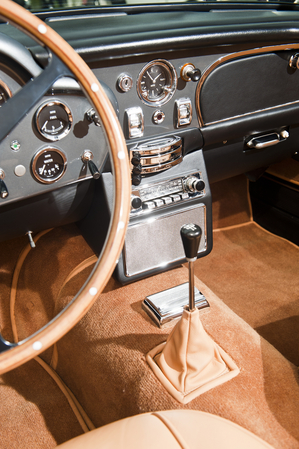 Aston Martin DB5 Vantage Convertible Aston Martin DB5 Vantage Convertible