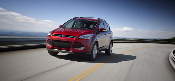 2013 Ford Escape All-Wheel Drive System Stops Skid Before It Happens 2013 Ford Escape All-Wheel Drive System Stops Skid Before It Happens