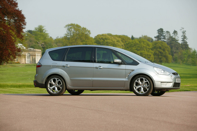 Ford S-MAX 1.8 TDCi Ford S-MAX 1.8 TDCi