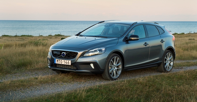 Volvo V40 Cross Country T3 Kinetic Volvo V40 Cross Country T3 Kinetic