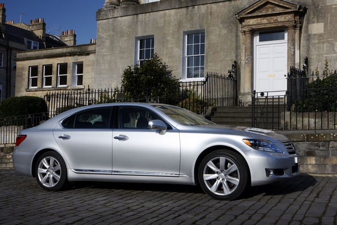 Lexus LS 600h High Lexus LS 600h High