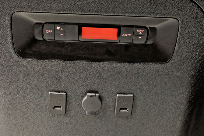 Nissan NV200 is the New Taxi for New York City Nissan NV200 is the New Taxi for New York City