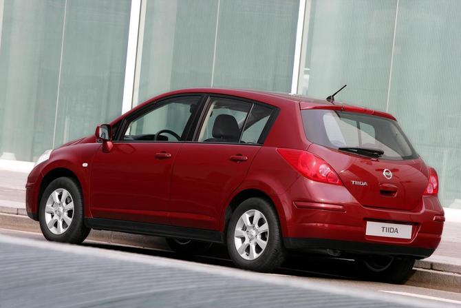 Nissan Tiida 1.8 Acenta Nissan Tiida 1.8 Acenta