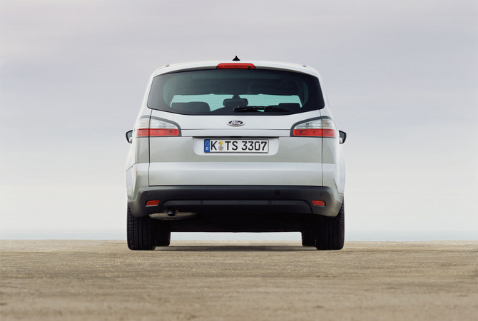 Ford S-MAX 2.0 TDCi Ford S-MAX 2.0 TDCi