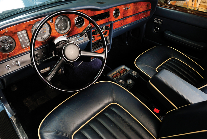Rolls-Royce Silver Spur Rolls-Royce Silver Spur