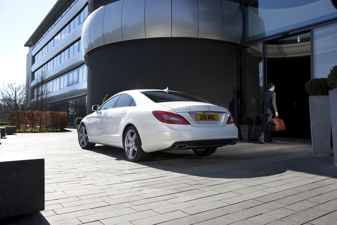 Mercedes-Benz CLS 350 CDI BlueEfficiency Sport Mercedes-Benz CLS 350 CDI BlueEfficiency Sport