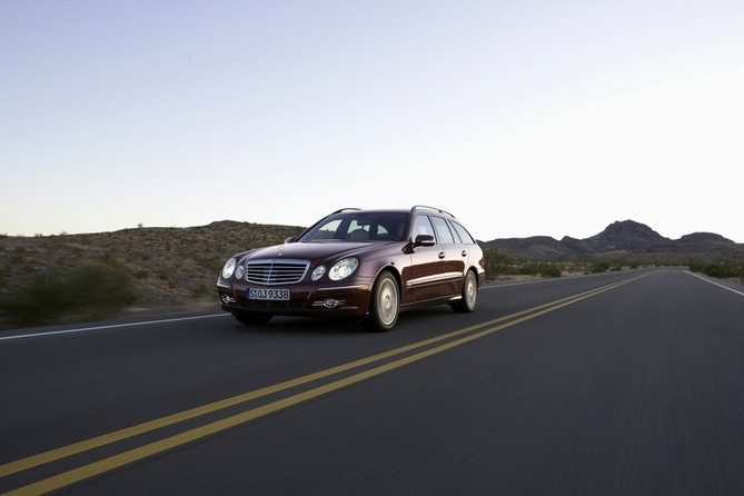 Mercedes-Benz E 500 Estate 4MATIC Mercedes-Benz E 500 Estate 4MATIC