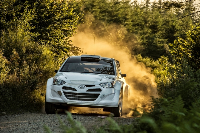 Hyundai i20 WRC Gets Tested in the South of France Hyundai i20 WRC Gets Tested in the South of France