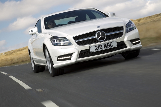 Mercedes-Benz CLS 350 CDI BlueEfficiency Sport Mercedes-Benz CLS 350 CDI BlueEfficiency Sport