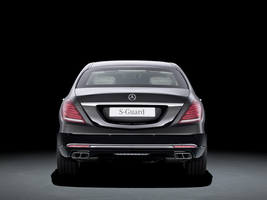 Por não parecer um carro blindado o S 600 Guard cumpre outro requisito deste tipo de veículos, a discrição máxima