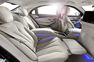 Mesmo com os acrescentos no que toca a segurança, nem por isso a Mercedes teve de comprometer o interior luxuoso que caracteriza a gama Classe-S