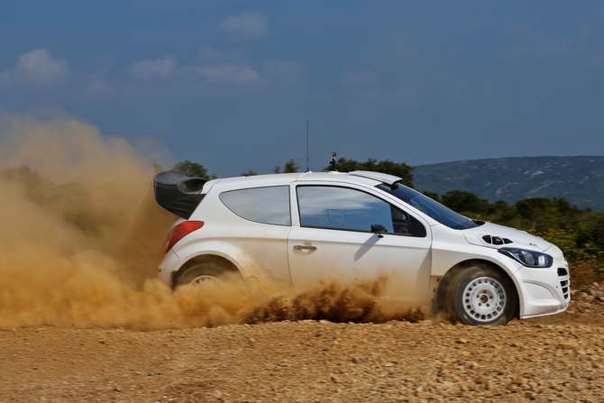 Hyundai i20 WRC Gets Tested in the South of France Hyundai i20 WRC Gets Tested in the South of France