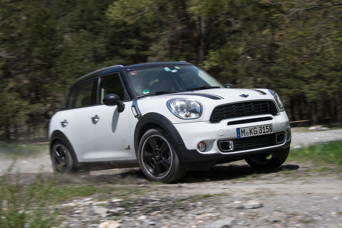 MINI (BMW) Countryman Spacebox MINI (BMW) Countryman Spacebox