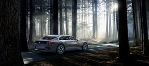 O Exalt insere-se no projecto de materiais iniciado em 2012 pelo concept Onyx