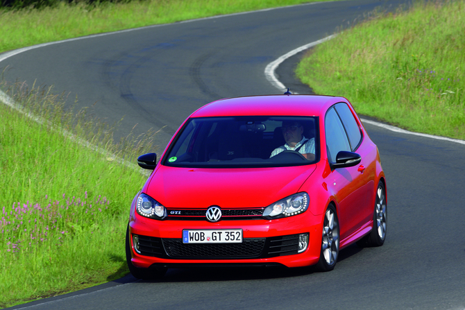 Volkswagen VW Golf GTI Edition 35 DSG Volkswagen VW Golf GTI Edition 35 DSG