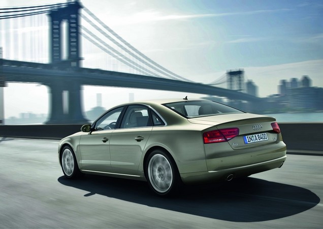 Audi A8 4.2 FSI quattro Audi A8 4.2 FSI quattro