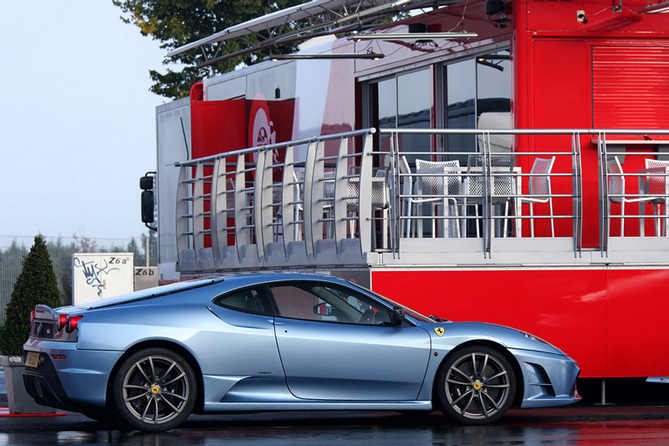 Ferrari Scuderia Spider 16M Ferrari Scuderia Spider 16M