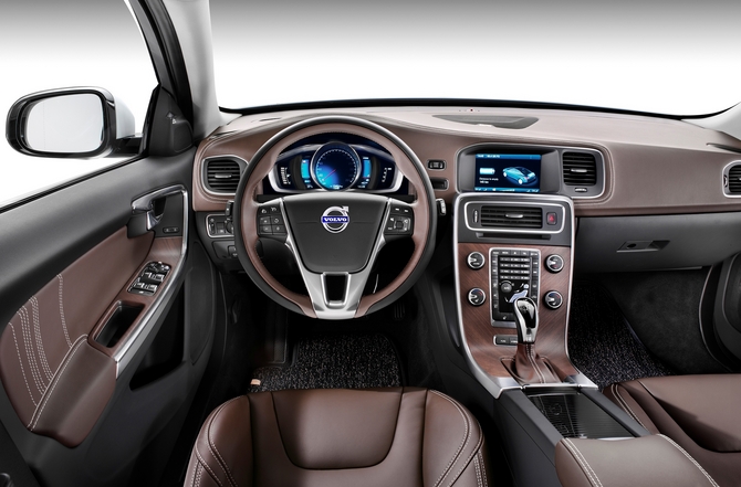 Volvo S60L PPHEV Volvo S60L PPHEV