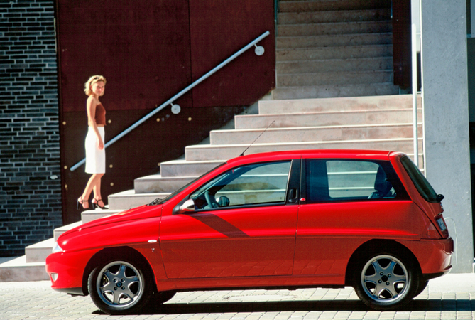Lancia Y Lancia Y
