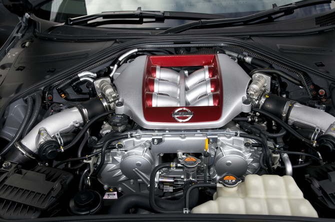 2013 Nissan GT-R Gets Power Boost, Better Suspension and Optional Ceramic Brakes 2013 Nissan GT-R Gets Power Boost, Better Suspension and Optional Ceramic Brakes