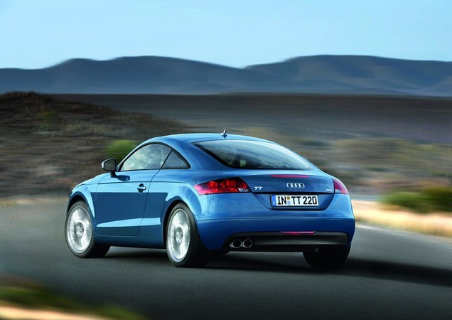 Audi TT Coupe 2.0 TFSI quattro S tronic Audi TT Coupe 2.0 TFSI quattro S tronic