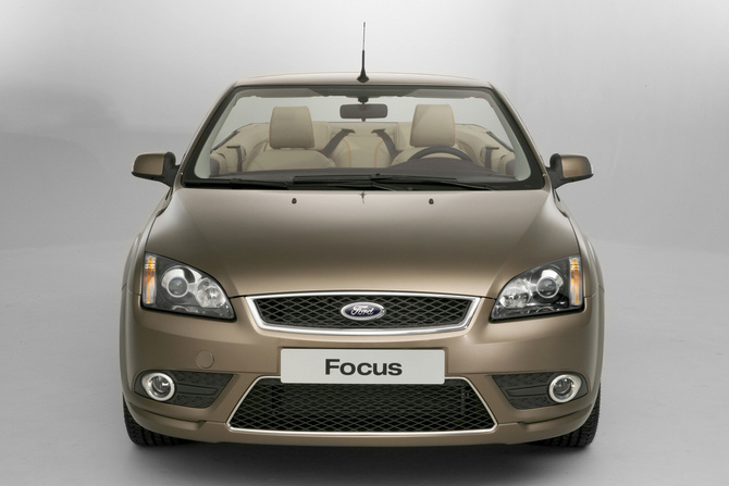 Ford Focus Coupé 2.0 Ford Focus Coupé 2.0