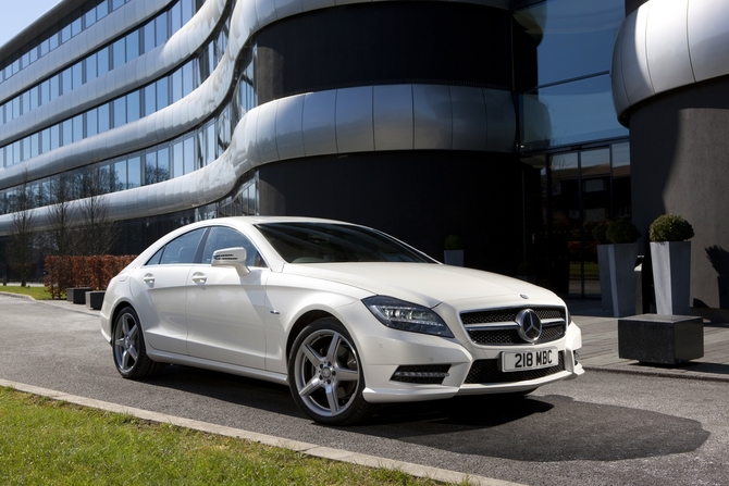 Mercedes-Benz CLS 500 BlueEfficiency Sport Mercedes-Benz CLS 500 BlueEfficiency Sport