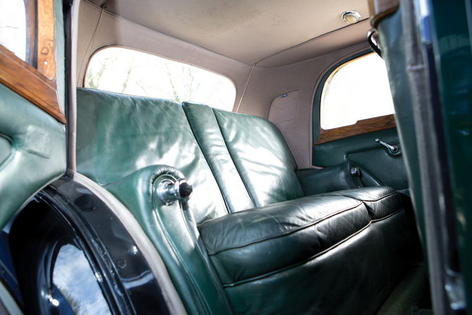 Rolls-Royce 25/30 Sports Saloon by James Young Rolls-Royce 25/30 Sports Saloon by James Young