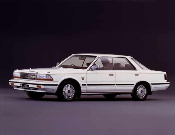 Nissan Gloria Hardtop V30 Turbo Brougham VIP Nissan Gloria Hardtop V30 Turbo Brougham VIP