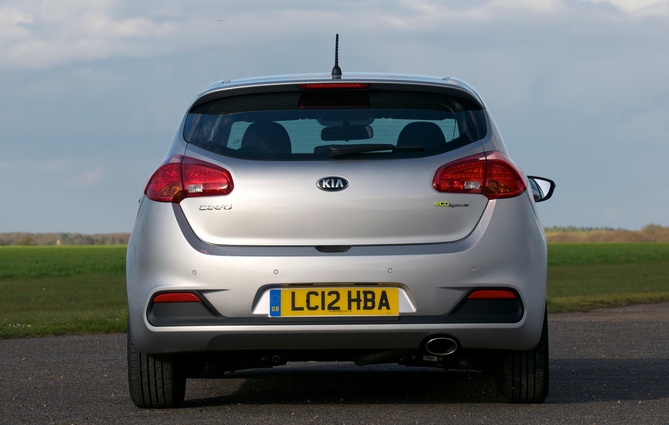 Kia Cee'd 1.6 CRDi TX Kia Cee'd 1.6 CRDi TX