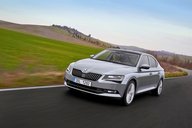 Skoda Superb 2.0 TDI Active Skoda Superb 2.0 TDI Active