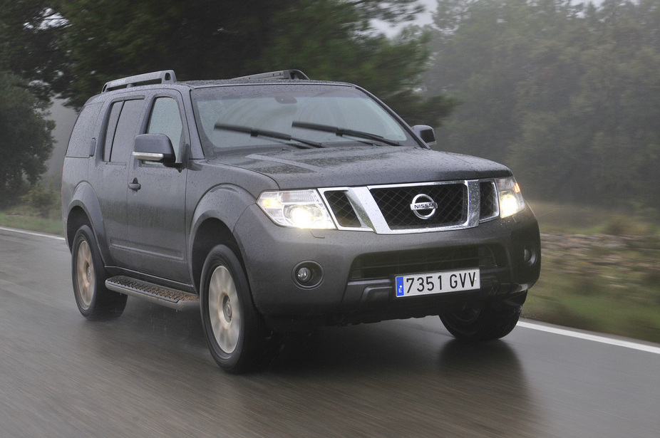 Nissan Pathfinder 2.5 dCi SE Automatic