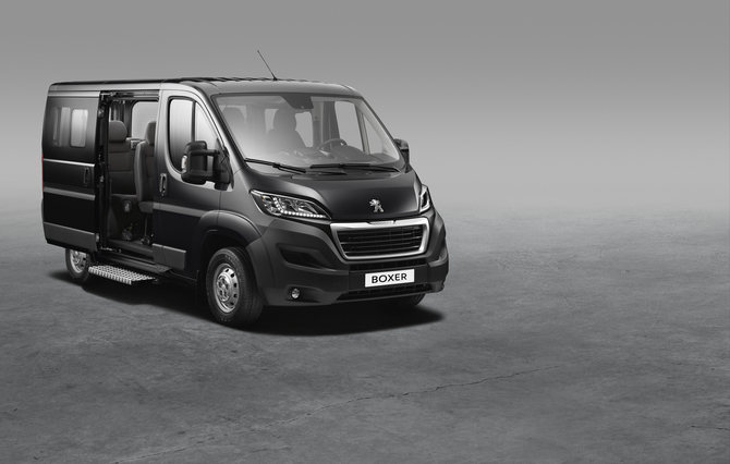 Peugeot Boxer 335 Pack CD Clim L3H2 2.2 HDi Peugeot Boxer 335 Pack CD Clim L3H2 2.2 HDi