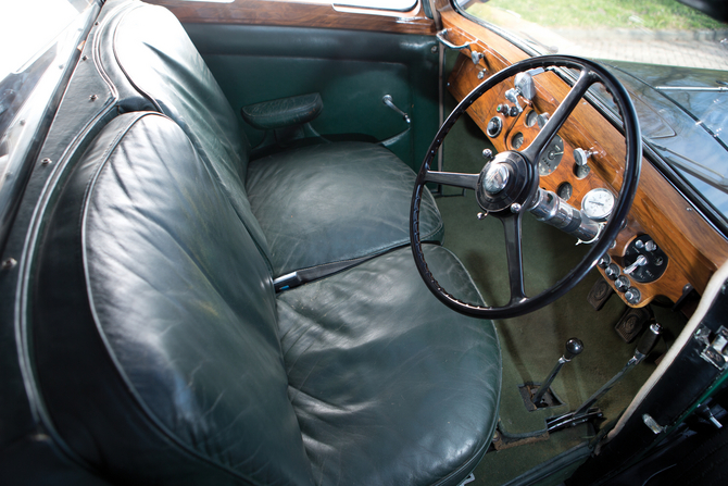 Rolls-Royce 25/30 Sports Saloon by James Young Rolls-Royce 25/30 Sports Saloon by James Young