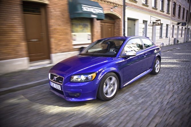 Volvo C30 2.0D Momentum Volvo C30 2.0D Momentum